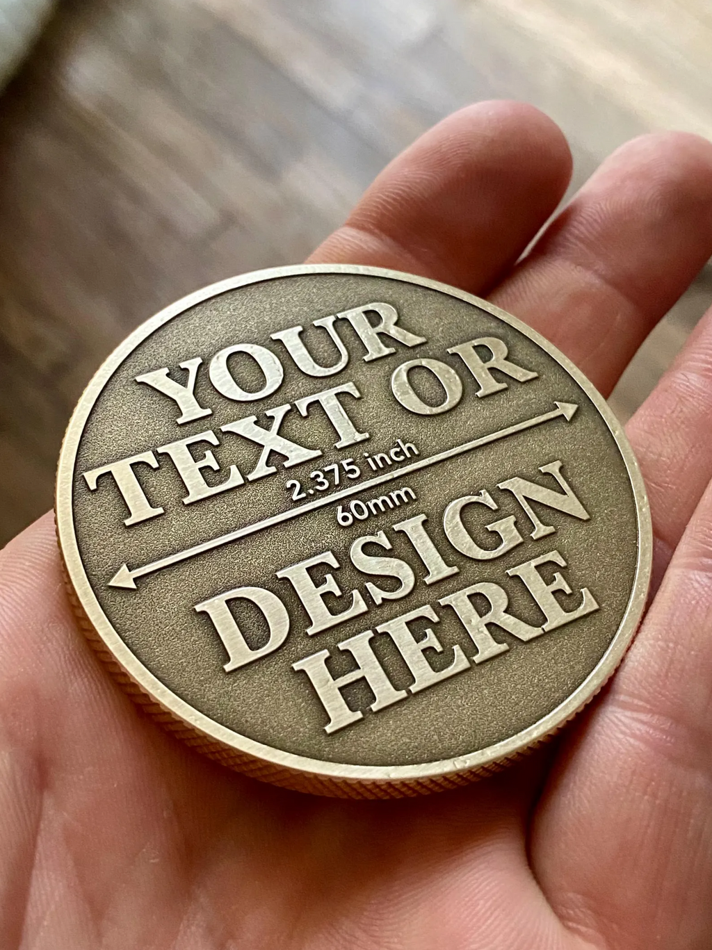Médaille Signature en Laiton — 60mm | Gravure sur mesure | Atelier ALMARITA