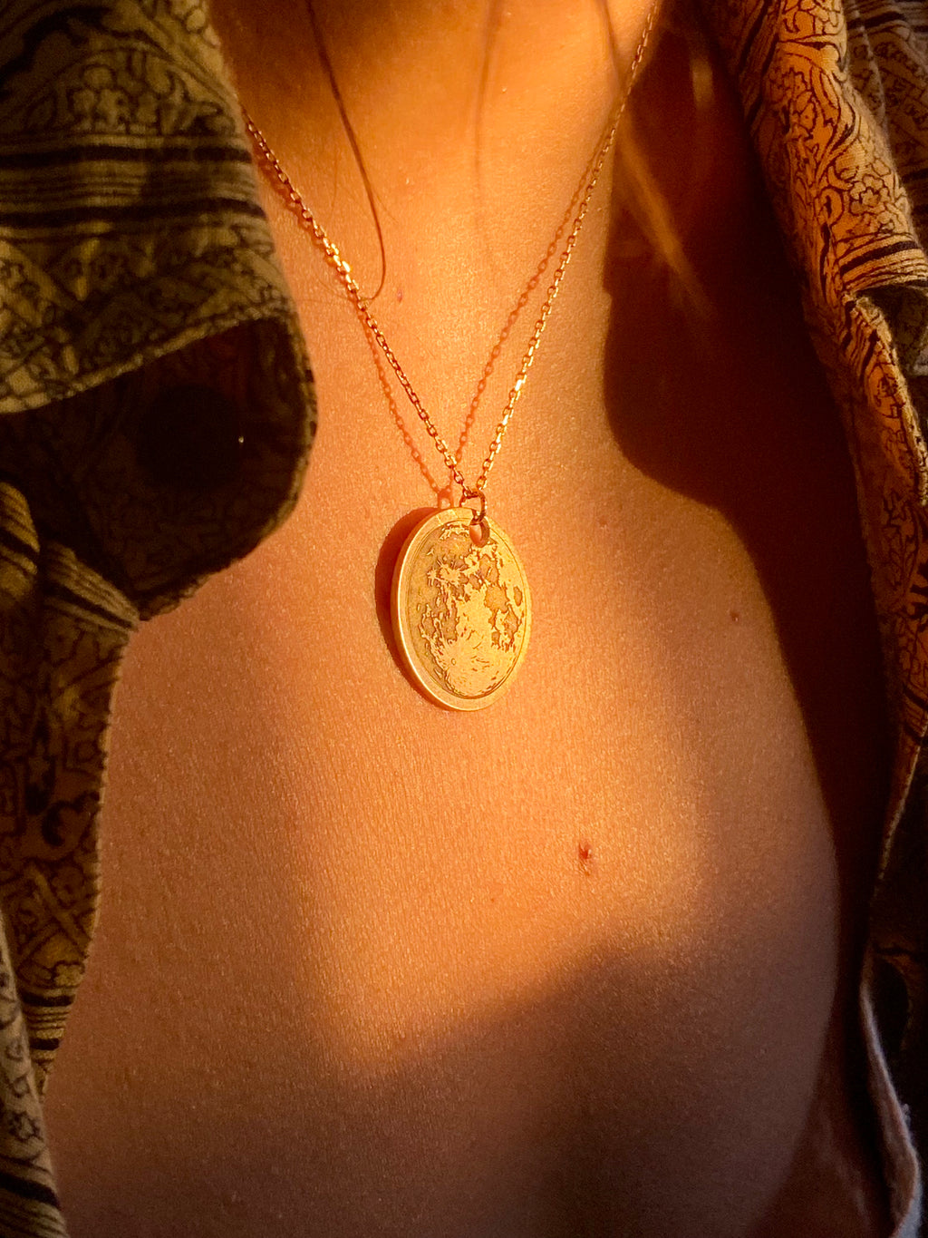 Médaille Signature en Laiton — 25mm | Gravure sur mesure | Atelier ALMARITA